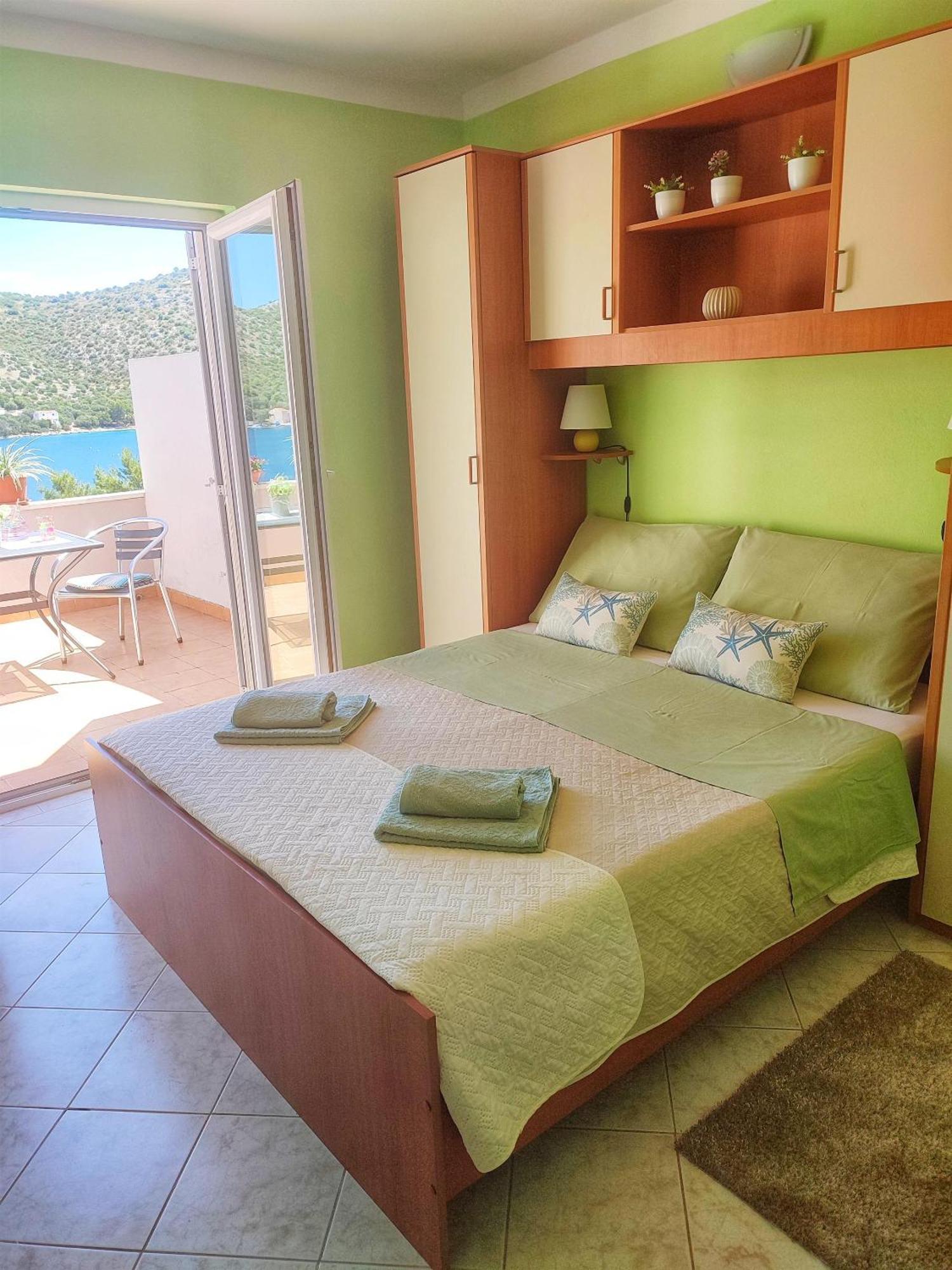 Apartments Vesna Lastovo Exterior foto